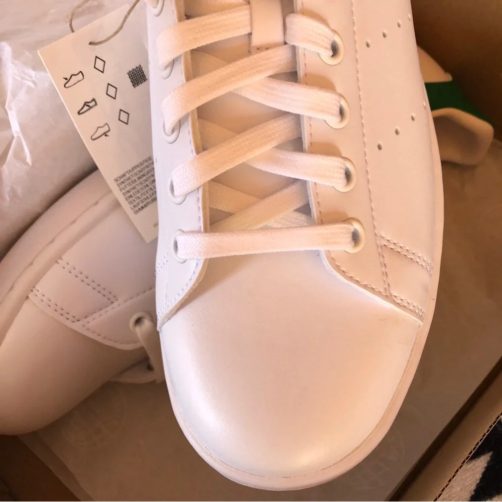 NEW in box! Adidas Stan Smith white and green Mens sneaker size 11 and… - Picture 5 of 12